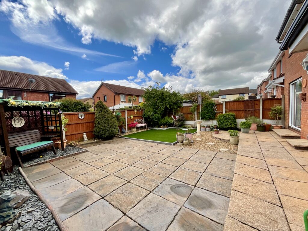 Peregrine Grove, Stoke-On-Trent, ST3