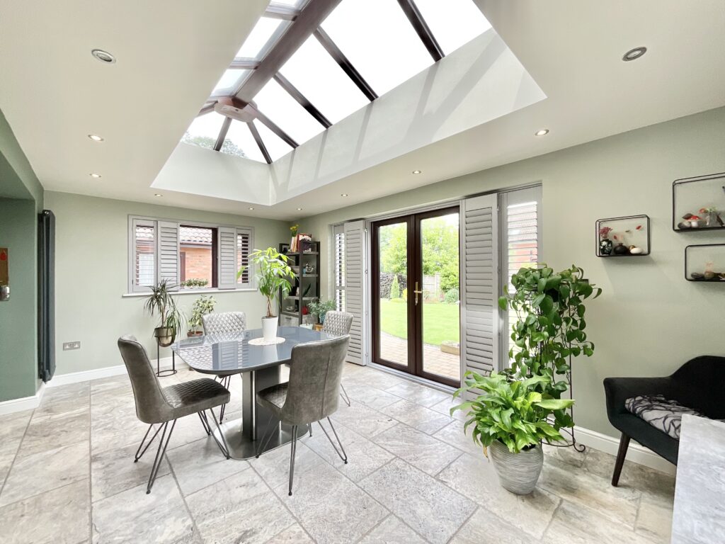 Uttoxeter Road, Stone, ST15