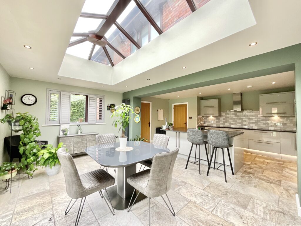 Uttoxeter Road, Stone, ST15