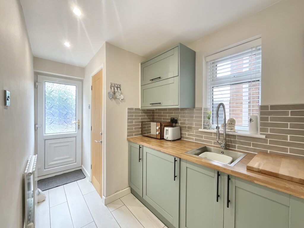 Ullswater Avenue, Crewe, CW2