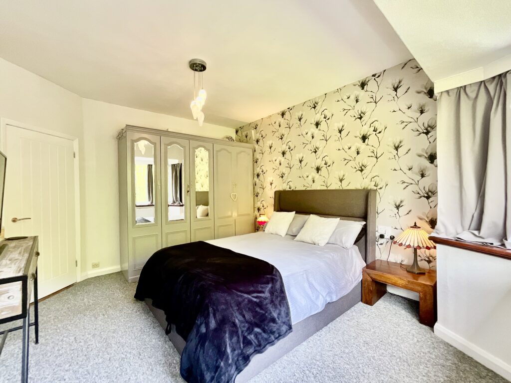 Bury Bank, Meaford, ST15
