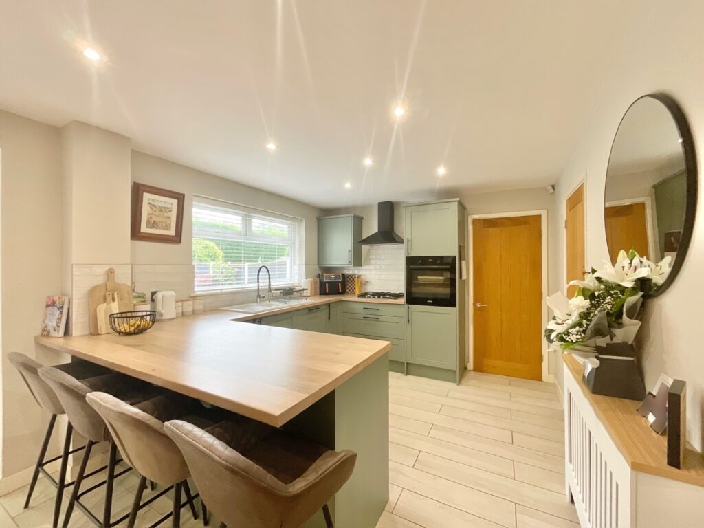 Ullswater Avenue, Crewe, CW2