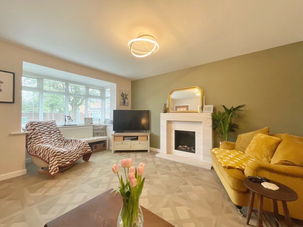 Ullswater Avenue, Crewe, CW2