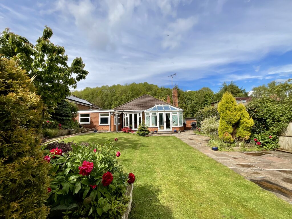 Bury Bank, Meaford, ST15