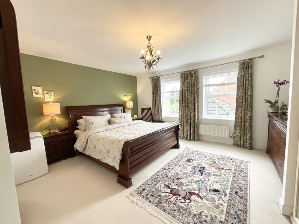 Headingley Grove, Stoke-On-Trent, ST4