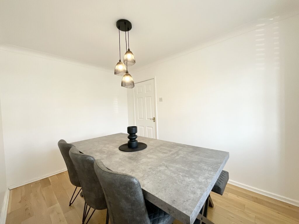 Mercer Avenue, Stone, ST15