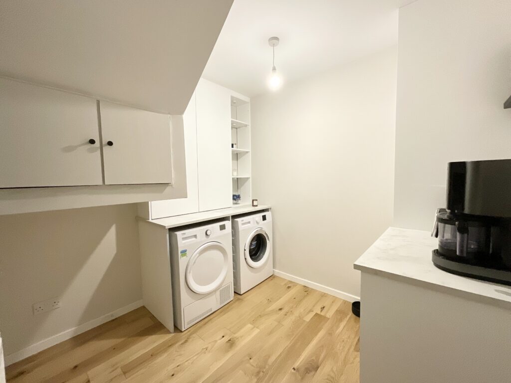 Mercer Avenue, Stone, ST15