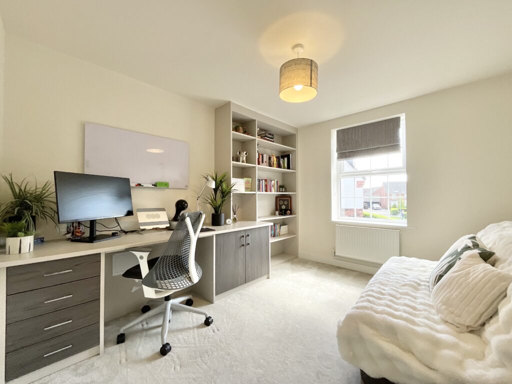White Iris Place, Stapeley, CW5