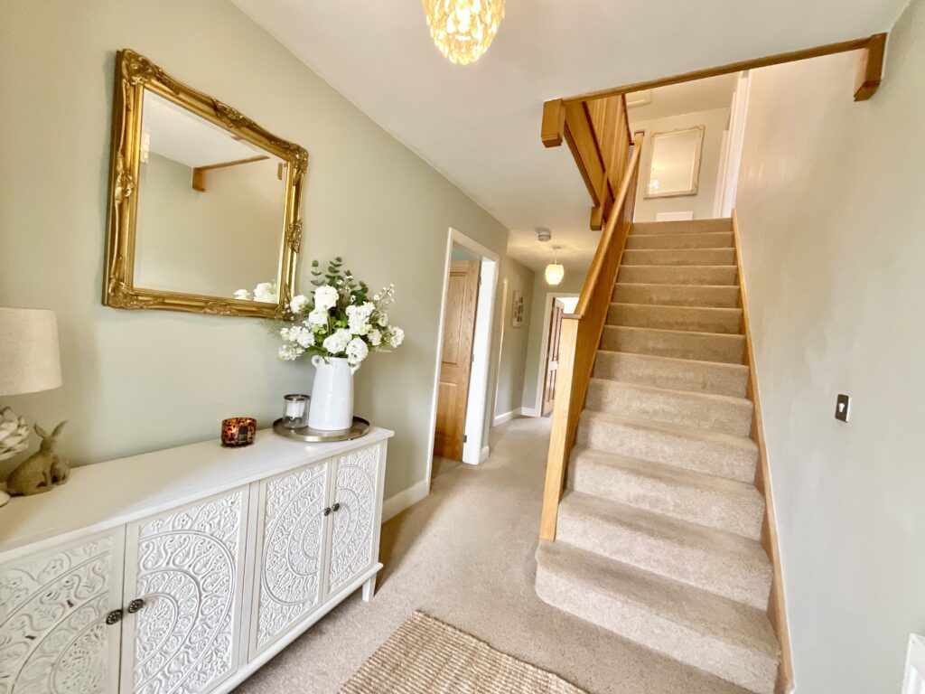 Main Road, Worleston, CW5