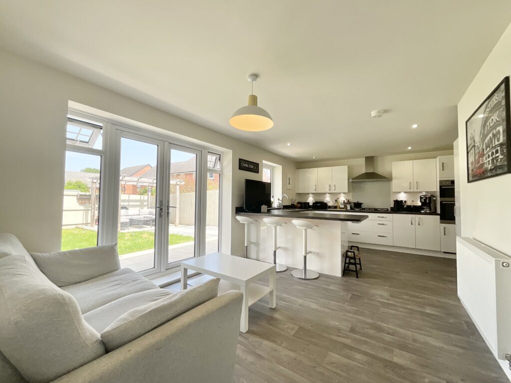 Meadowside Drive, Henhull, CW5