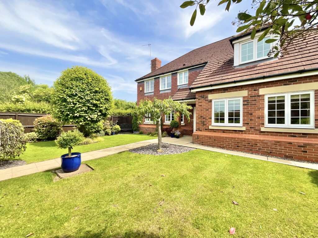 St. Augustines Drive, Weston, CW2