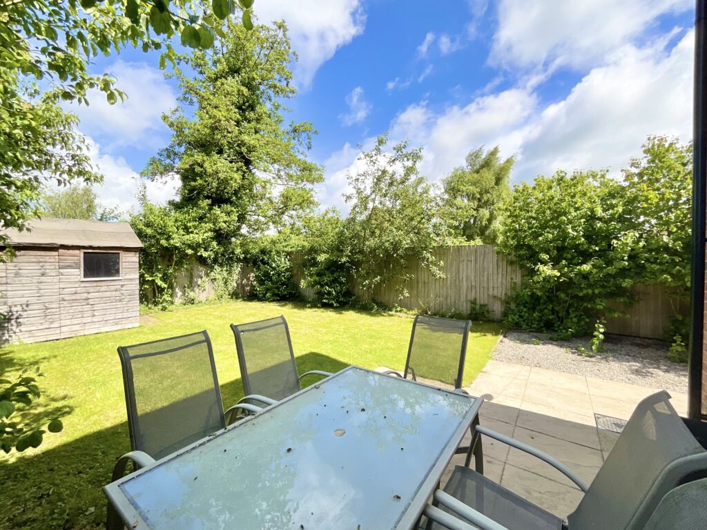 Oaks Close, Aston, CW5