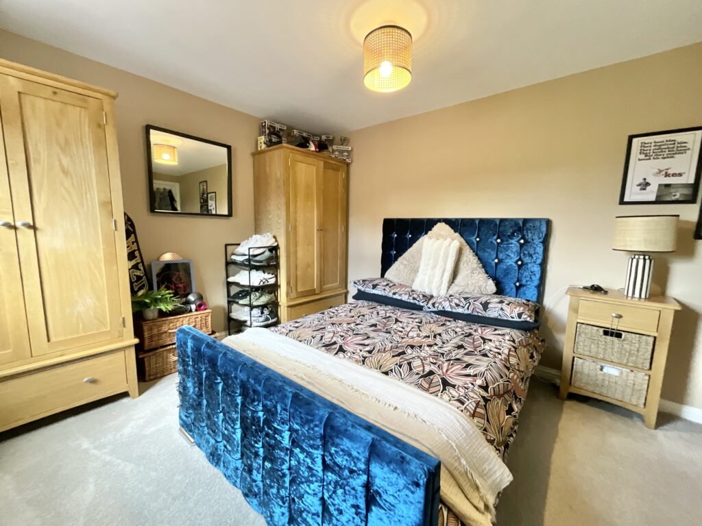 Hall Yard, Tean, ST10