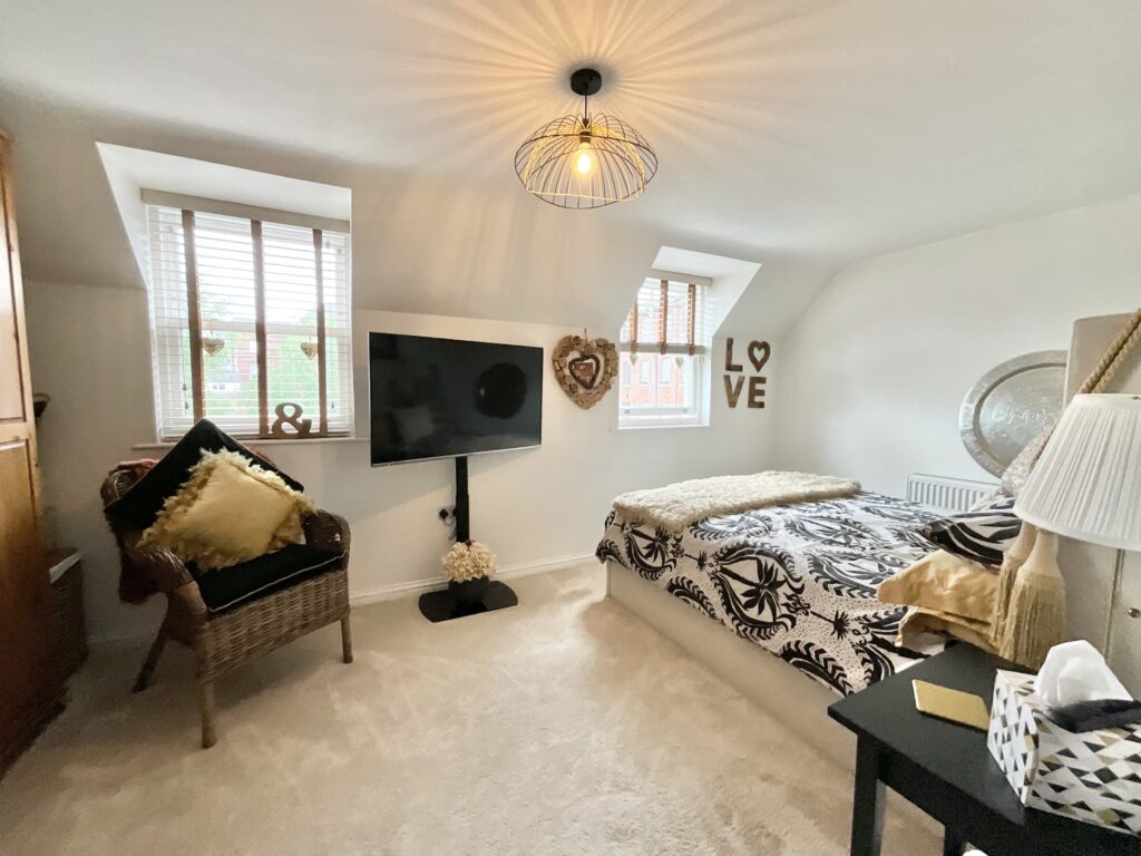 Hall Yard, Tean, ST10