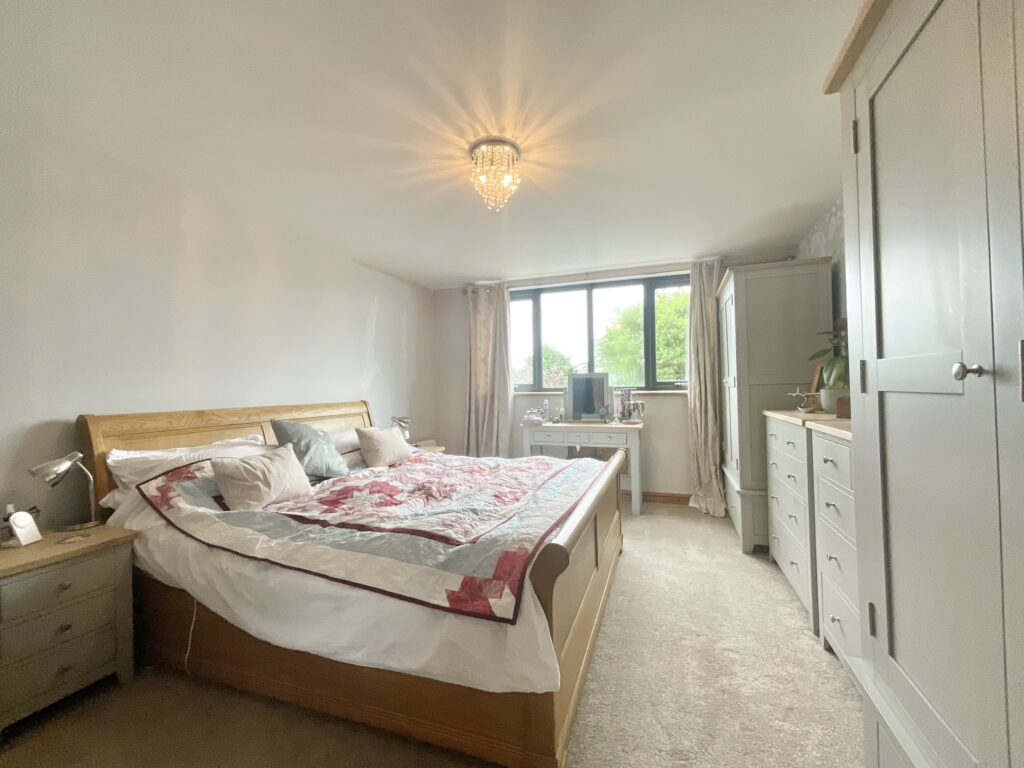 Wrexham Road, Burland, CW5