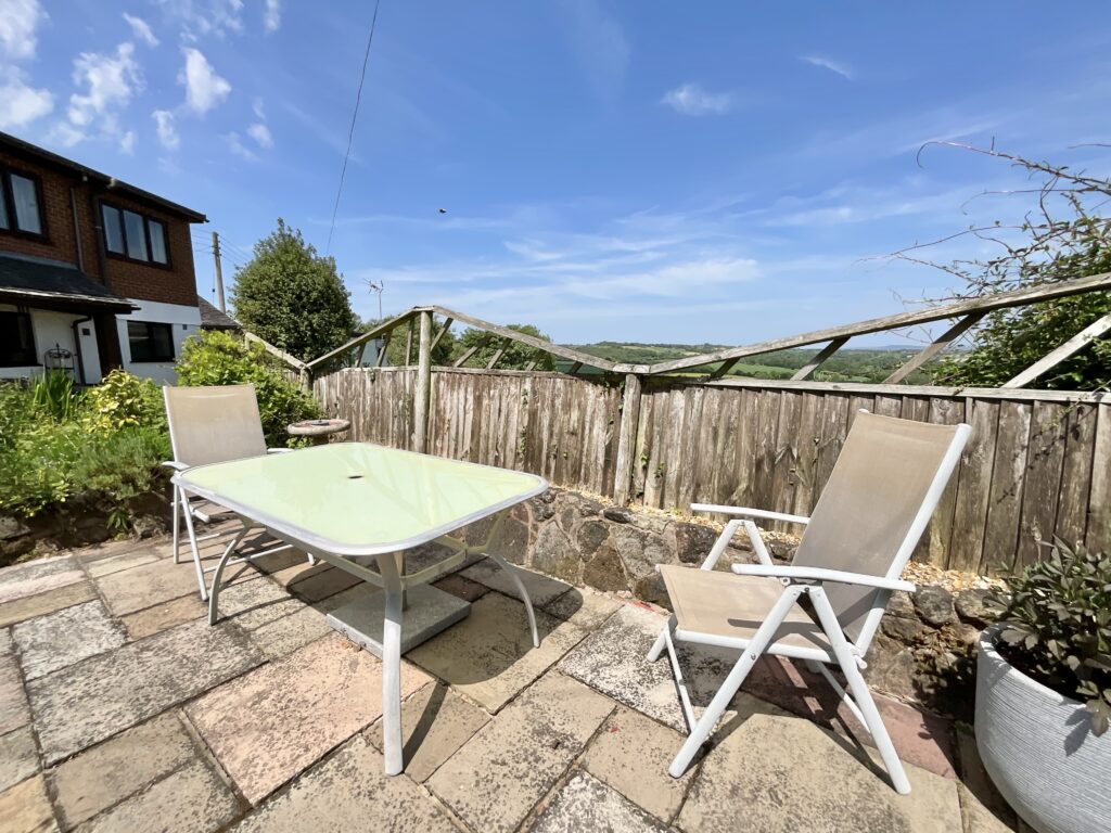 The Common, Dilhorne, ST10