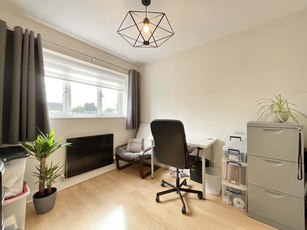 Walnut Close, Hough, CW2
