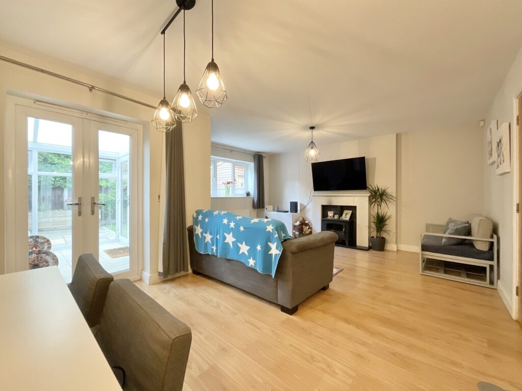 Walnut Close, Hough, CW2