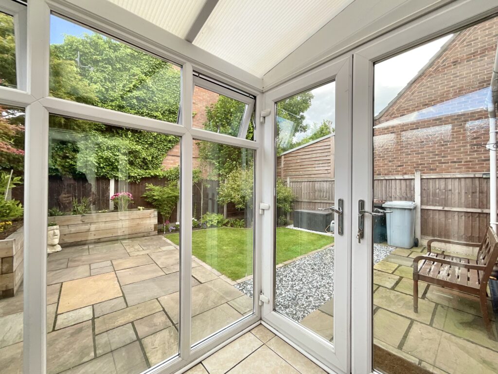 Walnut Close, Hough, CW2