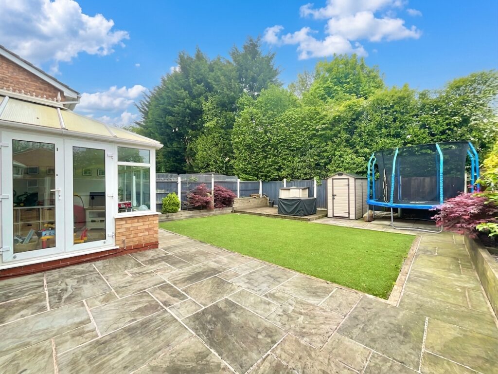 Ullswater Avenue, Crewe, CW2