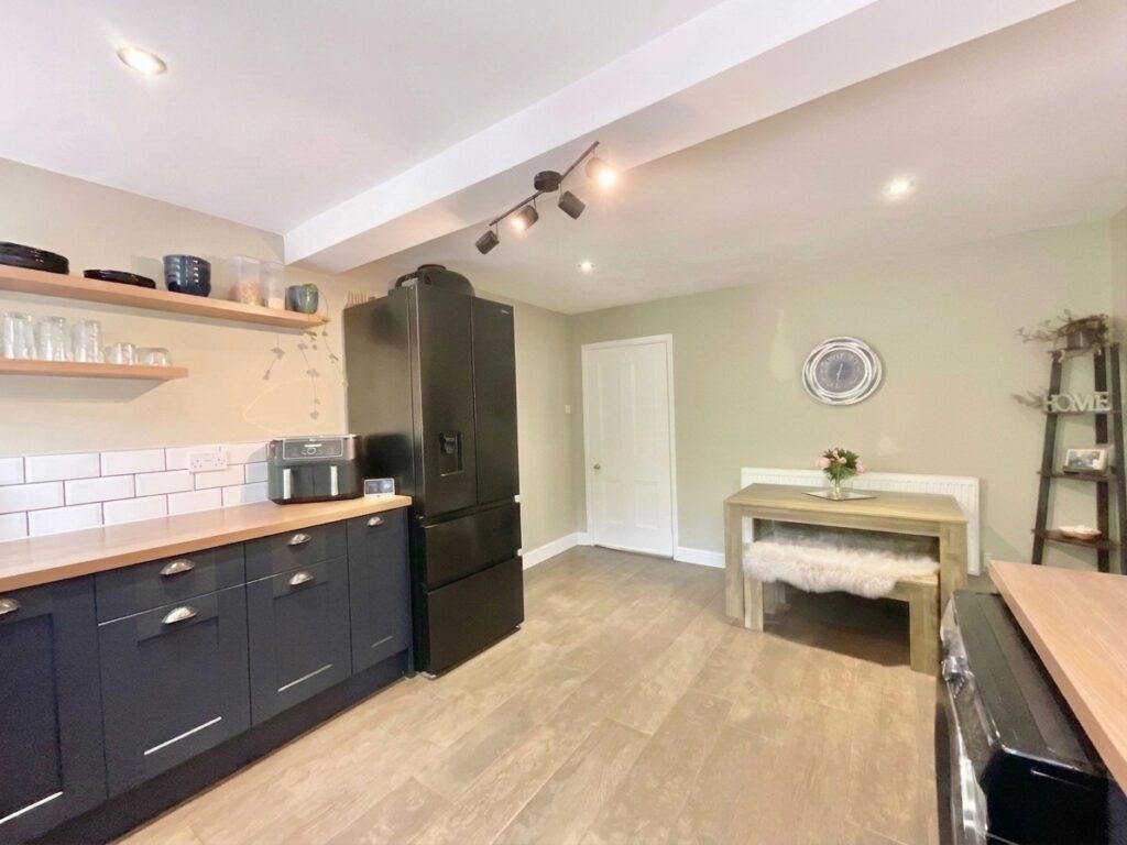 Longton Road, Stoke-On-Trent, ST4