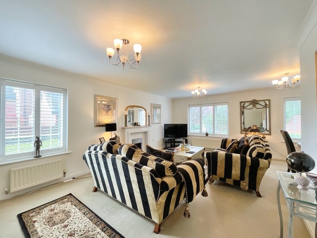 Chesterton Way, Weston, CW2
