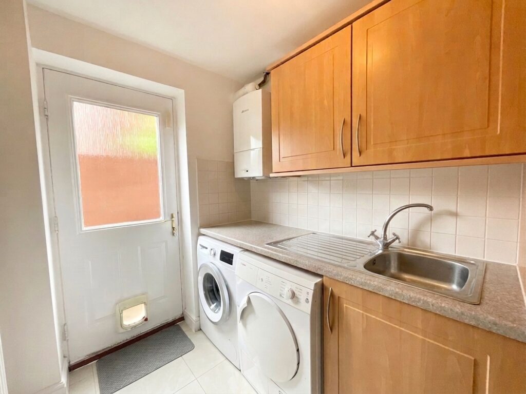 Headingley Grove, Stoke-On-Trent, ST4
