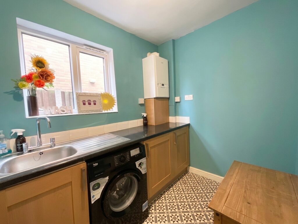 Queensville, Stafford, ST17