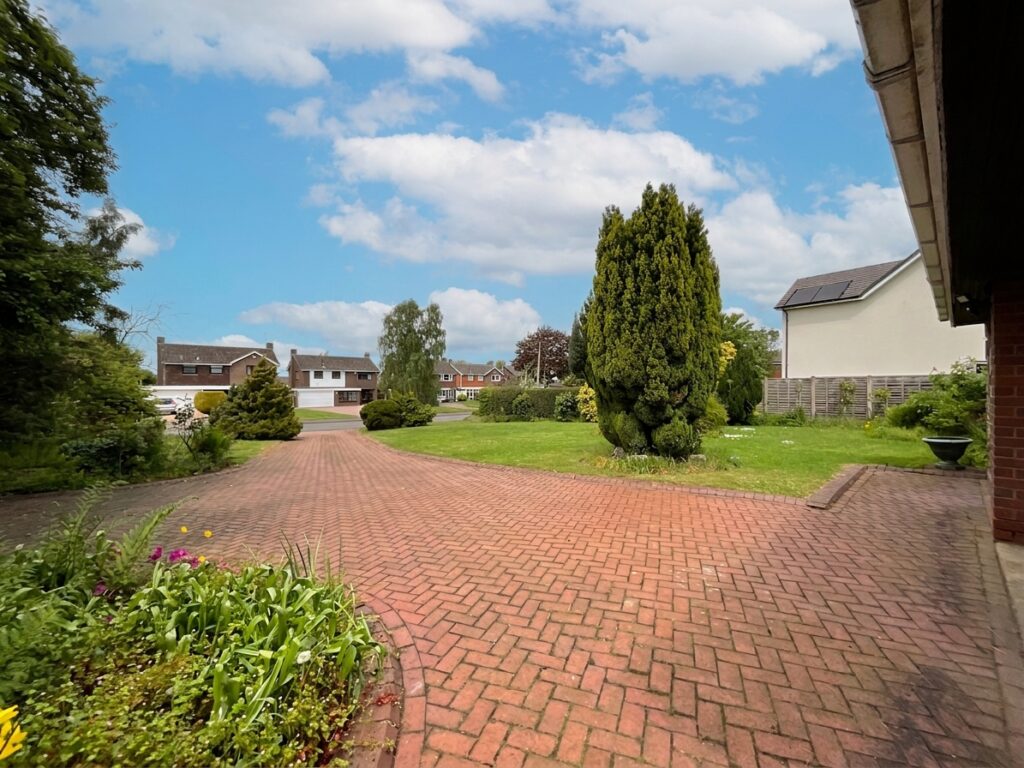 Top Road, Acton Trussell, ST17