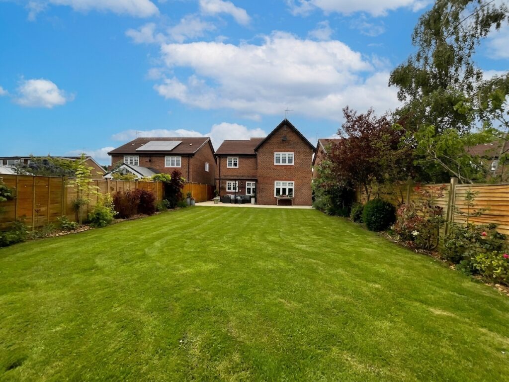 Main Road, Worleston, CW5