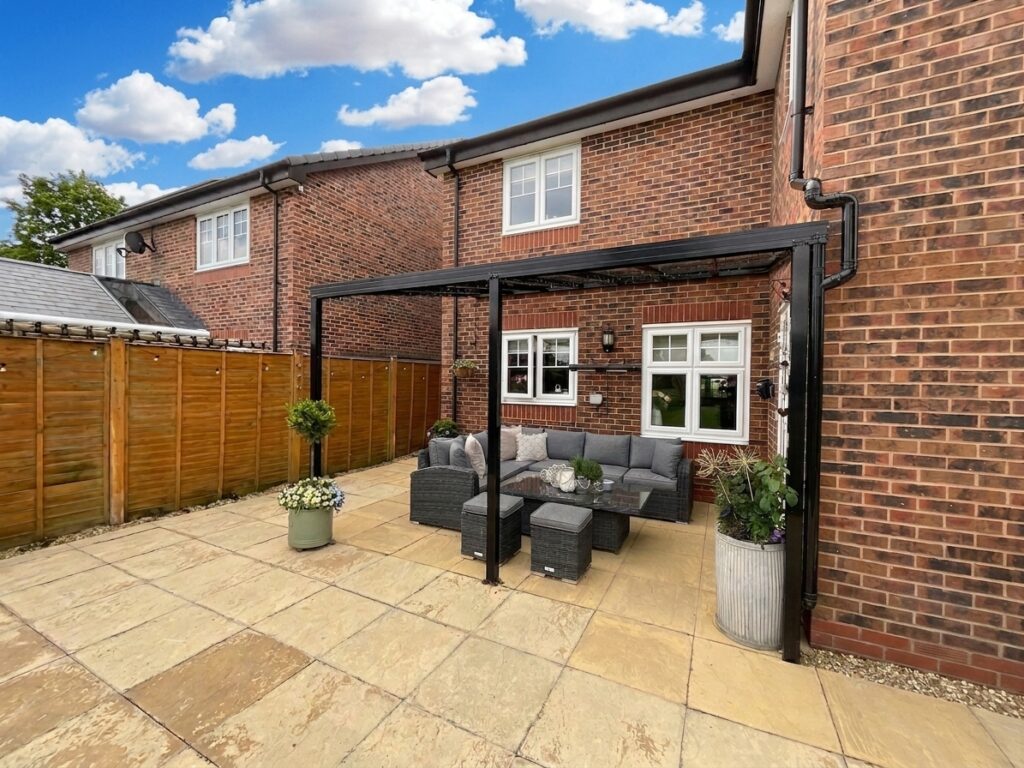 Main Road, Worleston, CW5