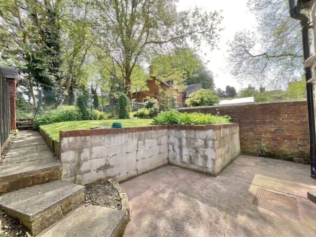 Uttoxeter Road, Tean, ST10