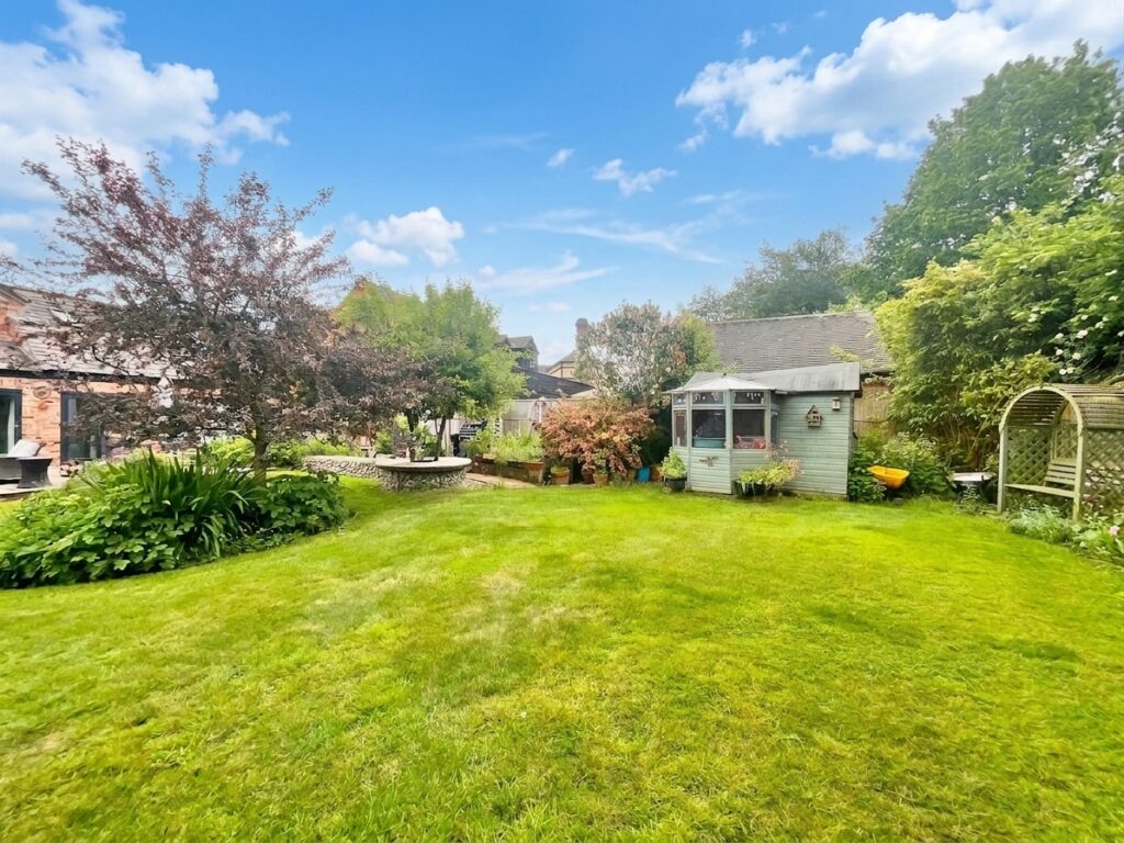 Wrexham Road, Burland, CW5