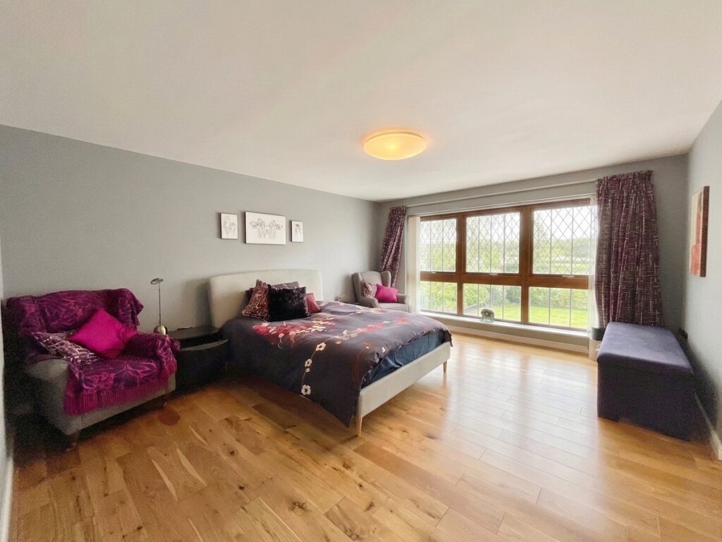 Uttoxeter Road, Stone, ST15