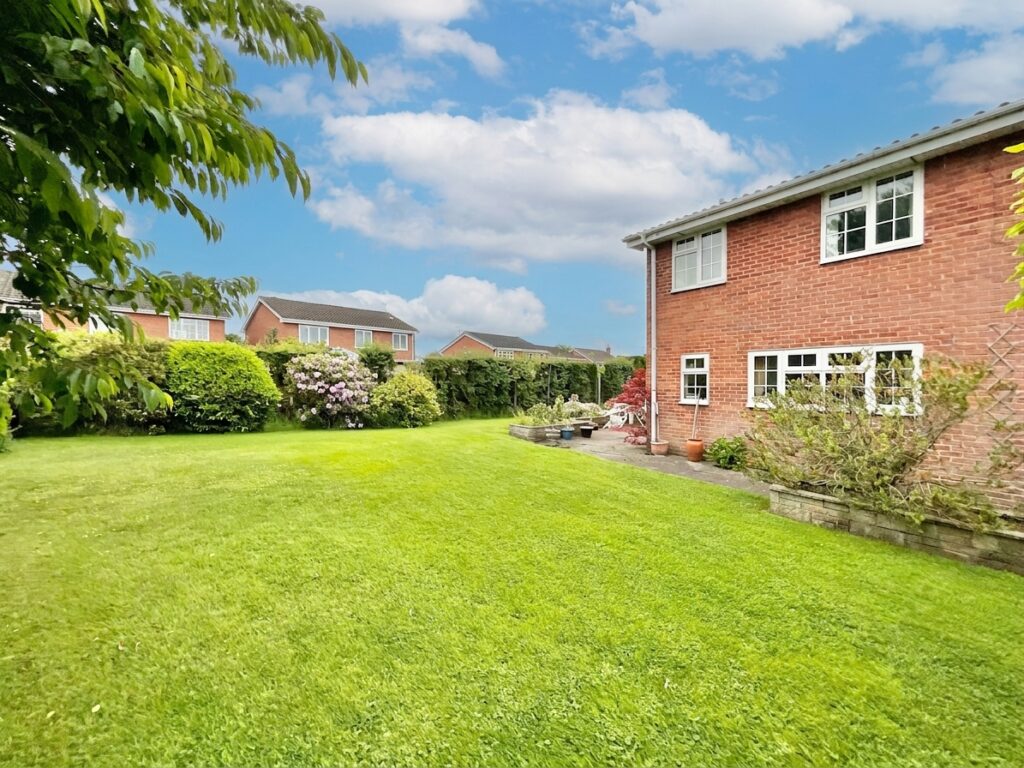 Kenilworth Close, Wistaston, CW2