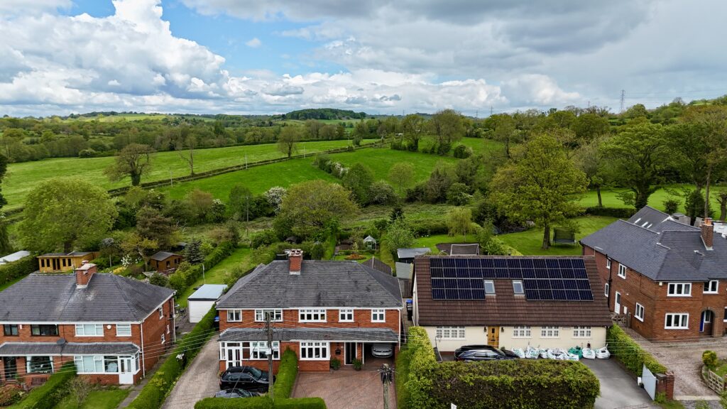 New Close Avenue, Forsbrook, ST11