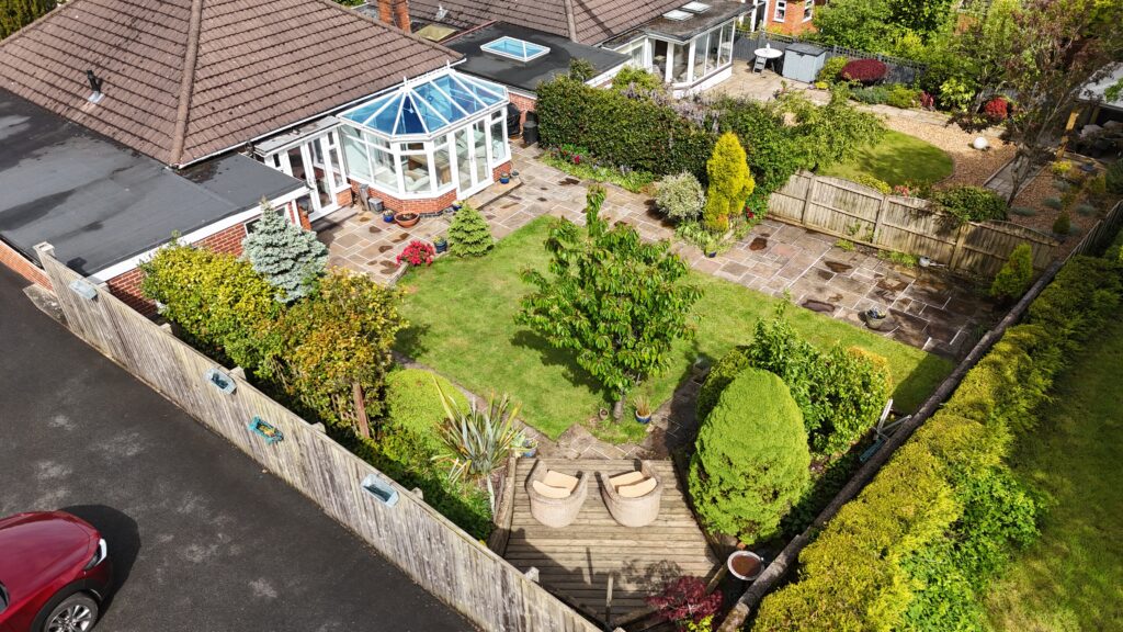 Bury Bank, Meaford, ST15