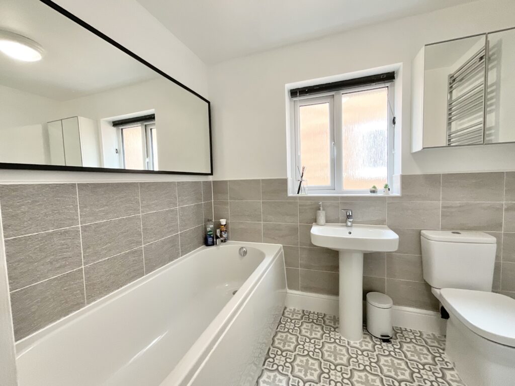 Broomhall Drive, Shavington, CW2