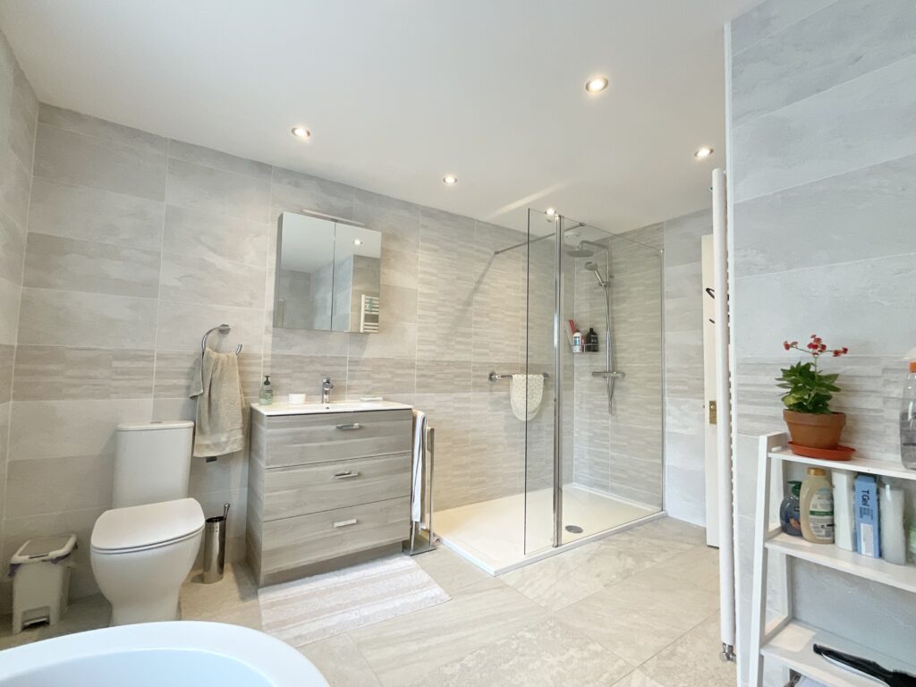 Crewe Road, Nantwich, CW5