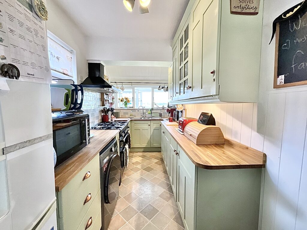Leek Road, Cheadle, ST10