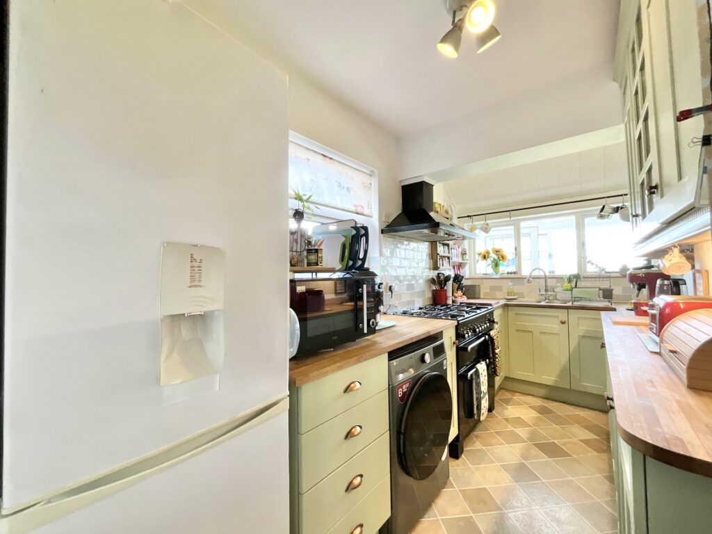 Leek Road, Cheadle, ST10