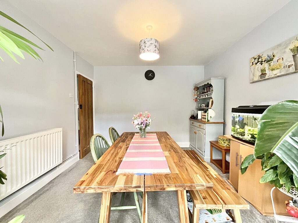 Leek Road, Cheadle, ST10