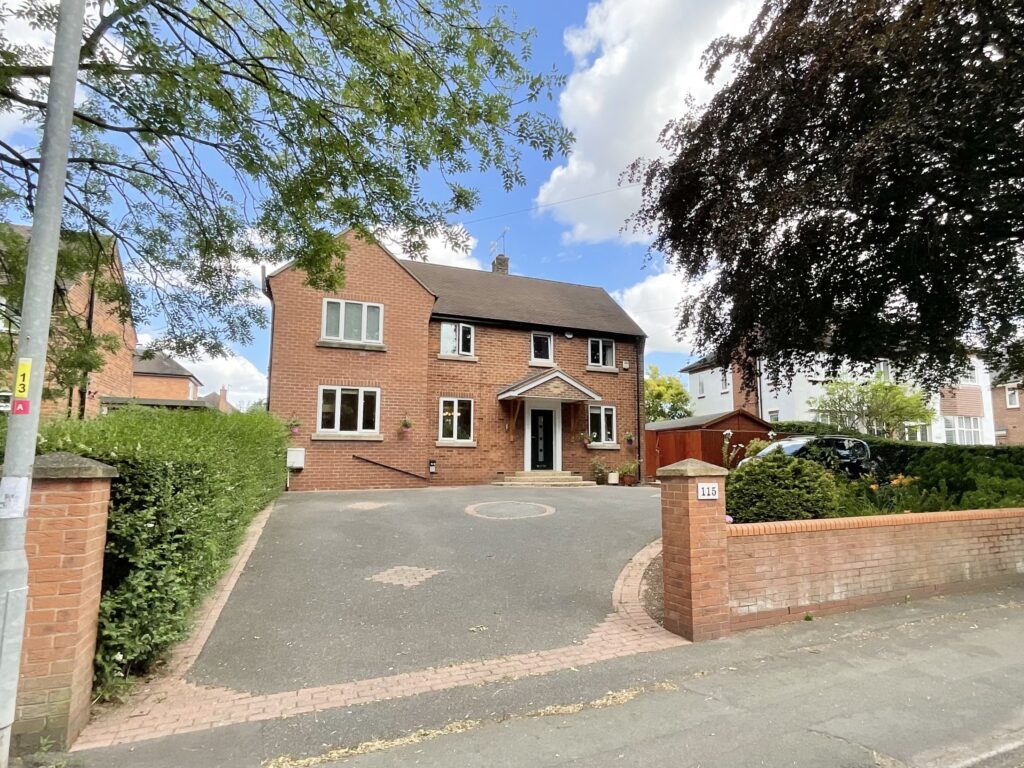Crewe Road, Nantwich, CW5