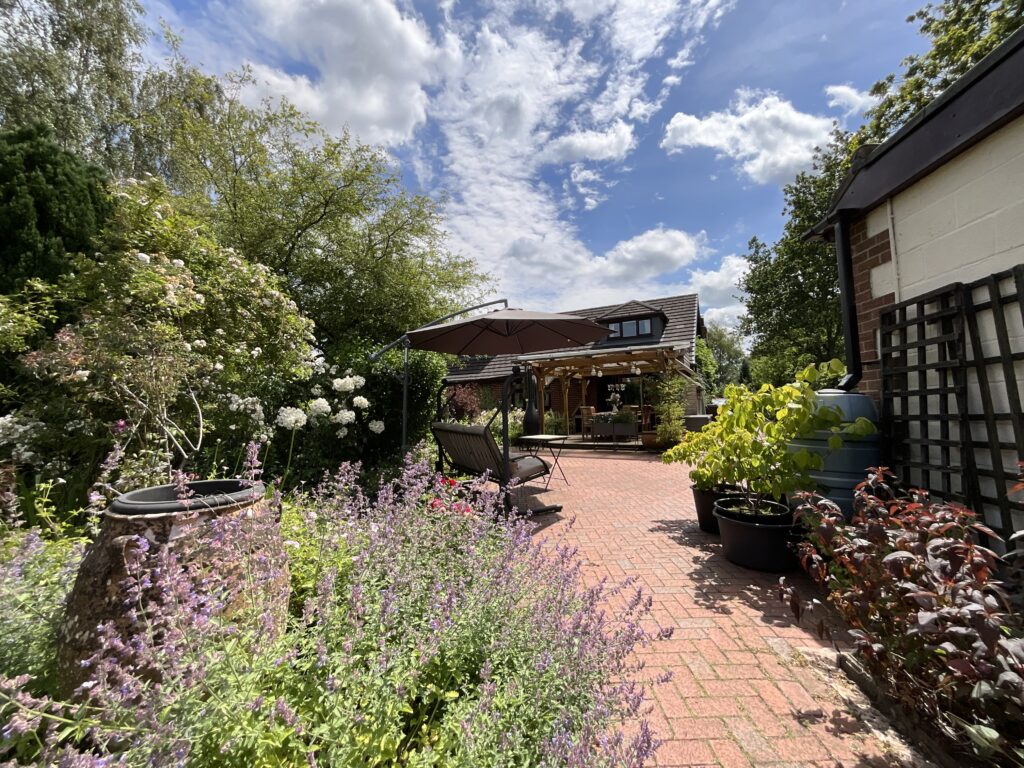 Leek Road, Cheadle, ST10