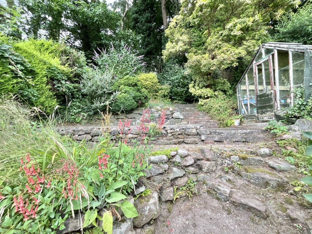 Foxt Road, Foxt, ST10