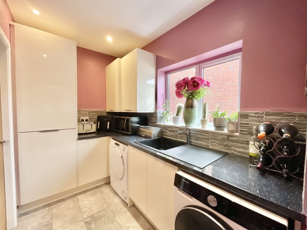 Perthy Grove, Stoke-On-Trent, ST4