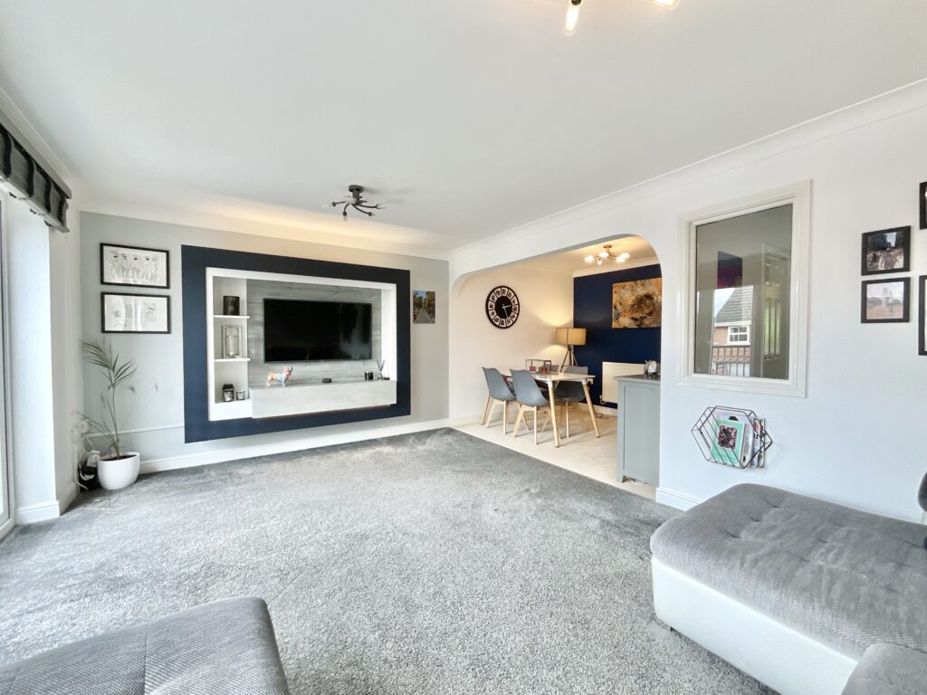Edgbaston Drive, Stoke-On-Trent, ST4