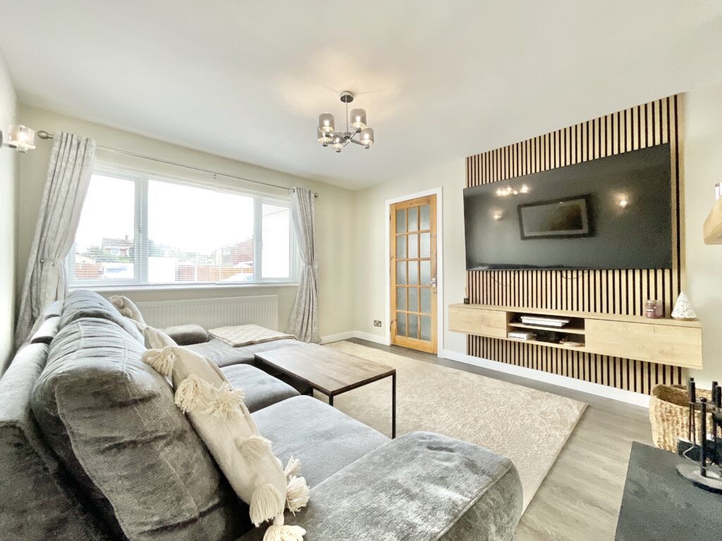 Hollies Brook Close, Gnosall, ST20