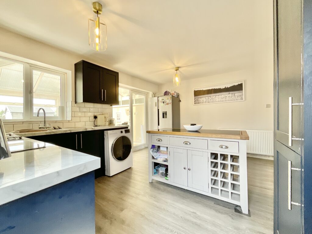 Hollies Brook Close, Gnosall, ST20