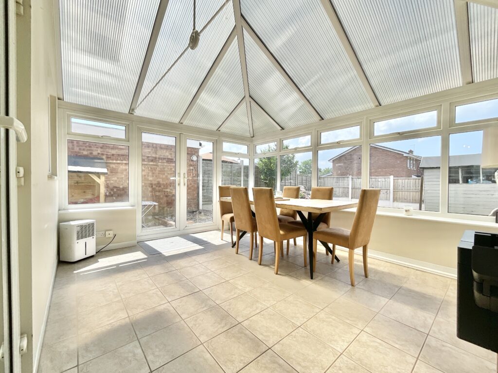 Hollies Brook Close, Gnosall, ST20